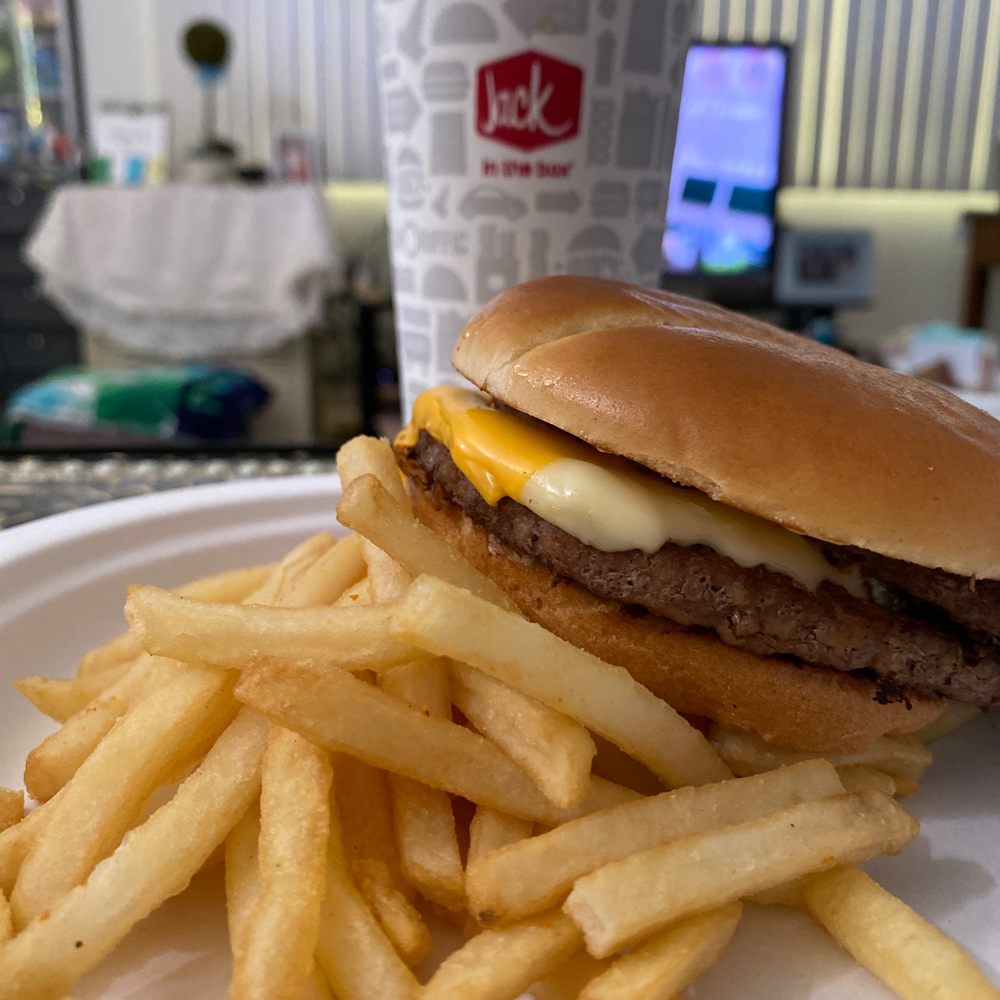 Jack in the Box - Ultimate Cheeseburger Combo - Fast Food Near Me - Mililani, Hawaii Jack in the Box - Ultimate Cheeseburger Combo - Fast Food Near Me - Mililani, Hawaii