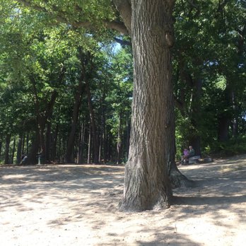 Mystic Lakes - Sandy Beach - T - Parks Near Me - Winchester, Massachusetts