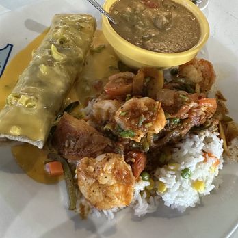 Lago Mariscos - Lunch Special: Shrimp, Veg Soup and Chicken Taco - Seafood Near Me - Sugar Land, Texas