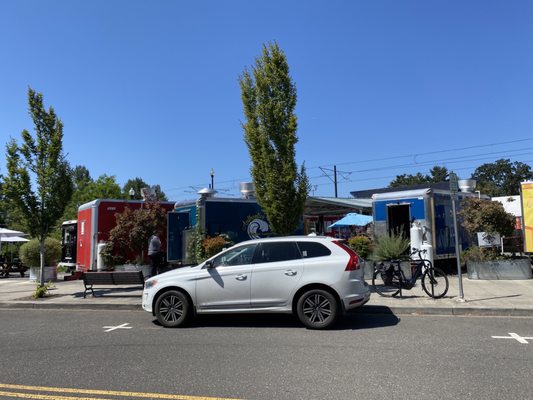 Milwaukie Station Food Cart Pod by null