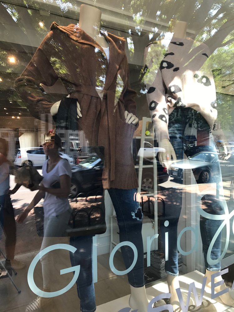 GLORIA JEWEL Updated August 2024 136 Main St, Amagansett, New York