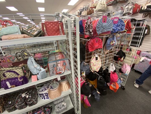 CITI TRENDS - Updated September 2024 - 14 Photos & 13 Reviews - 900