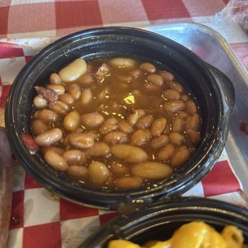 The BBQ Pit - Yes.  Those are the beans.  With bits - Southern Near Me - Hackettstown, New Jersey