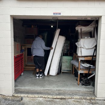 Affordable Movers - Packing a storage unit for a client - Movers Near Me - Greenville, South Carolina Affordable Movers - Packing a storage unit for a client - Movers Near Me - Greenville, South Carolina