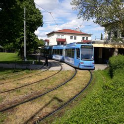 Derbolfinger Platz - Endhaltestelle Tram 25