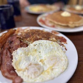 Paul's Country Kitchen - Lumberjack breakfast - American Near Me - Placentia, California Paul's Country Kitchen - Lumberjack breakfast - American Near Me - Placentia, California