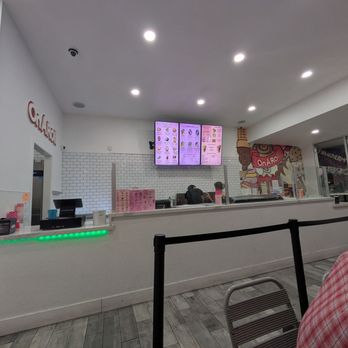 On A Roll - Interior, has a few tables for seating - Ice Cream & Frozen Yogurt Near Me - Anaheim, California