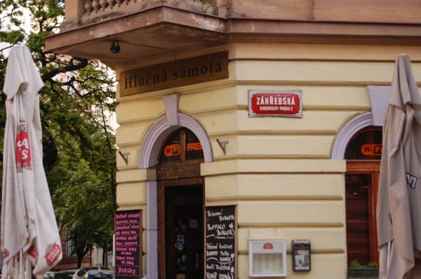 Hlučná Samota by null