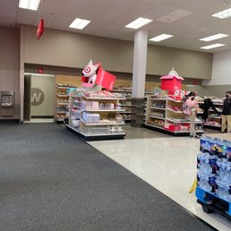 Target Doggie, Greenbelt. Target Doggie, Greenbelt.