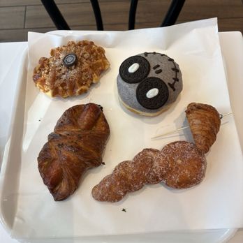 Paris Baguette - Bakeries Near Me - Winter Garden, Florida
