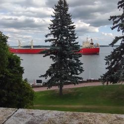 Singer Castle - Close to the shipping lane.
