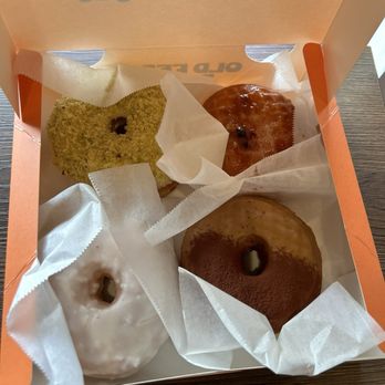 Old Ferry Donut - Butter Pistachio, tiramisu, crème brûlée, and coconut - Donuts Near Me - San Gabriel, California Old Ferry Donut - Butter Pistachio, tiramisu, crème brûlée, and coconut - Donuts Near Me - San Gabriel, California