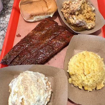 Bobby's BBQ - Barbeque Near Me - Fountain Inn, South Carolina