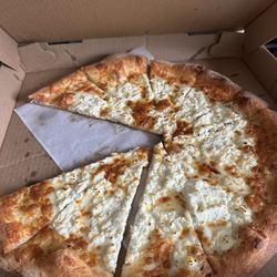 Fellini's Pizzeria - Canonsburg - White pizza with ricotta