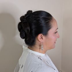 Minsun Beauty - Bridal hair makeup