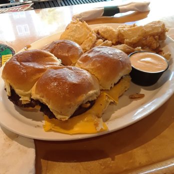 Gators Dockside - Sliders? Like double the size! - Seafood Near Me - Orlando, Florida