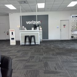 Verizon - Inside store