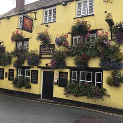 Golden Lion Hotel