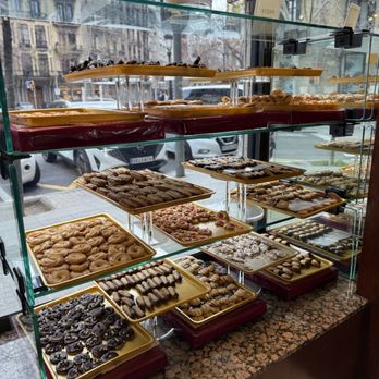 Mauri - Bakeries Near Me - Barcelona, B