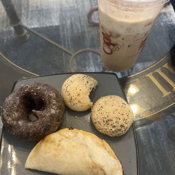 Dunkin' - Coffee & Tea Near Me - Grovetown, Georgia
