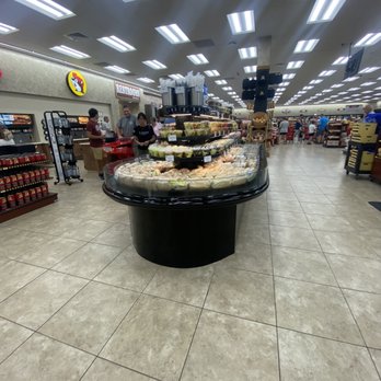 Buc-ee’s - More food - Gas Stations Near Me - Saint Augustine, Florida