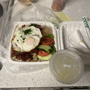 Pho 97 - Grilled chicken rice plate with 1 fried egg and fresh squeezed lemonade. - Vietnamese Near Me - Honolulu, Hawaii
