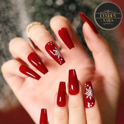 Lynden Nails