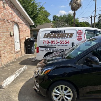 Airborne Locksmith - Locksmith Van - Keys & Locksmiths Near Me - Houston, Texas