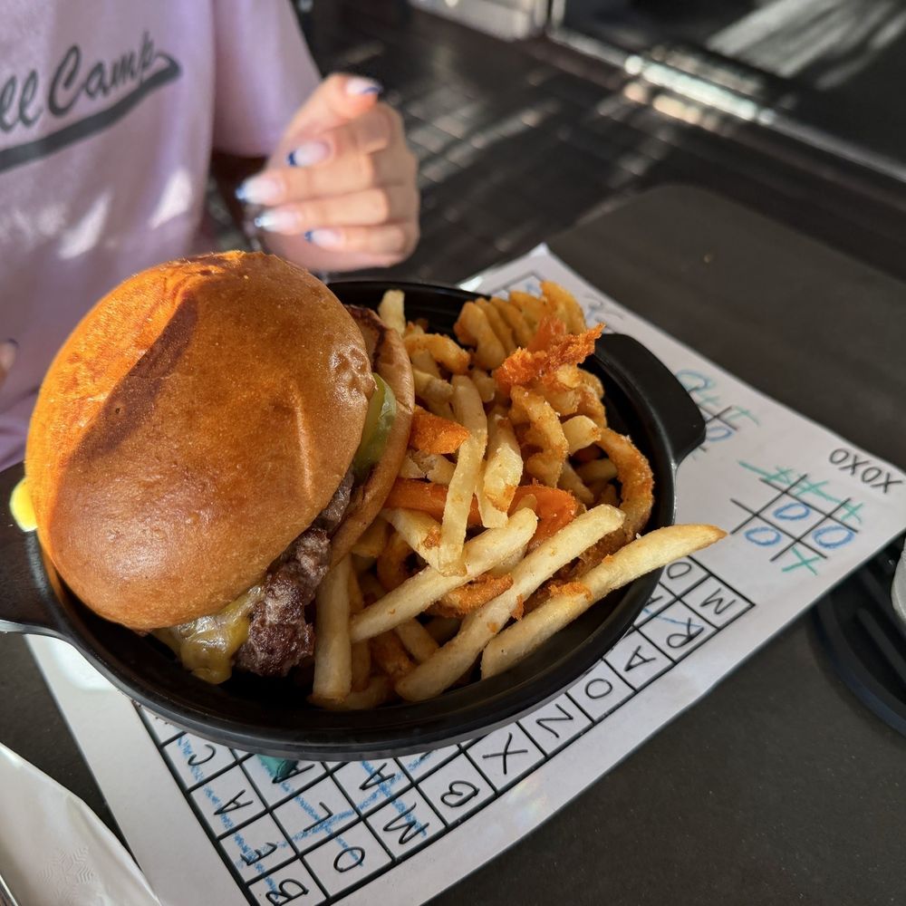 Coco Deck - Smash burger - Mexican Near Me - Lahaina, Hawaii