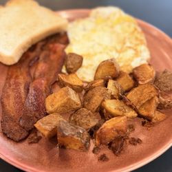 J. Bird's Island Eatery - Traditional American Breakfast