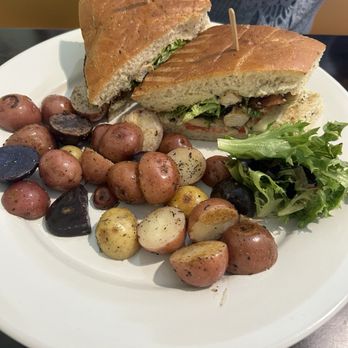 O Cafe - BLT w potatoes - Cafes Near Me - Fair Oaks, California