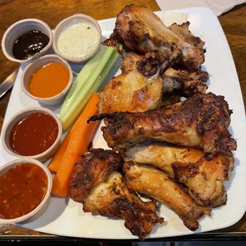 Barleymash - Wings ( asked for sauces to be on the side) - Sports Bars Near Me - San Diego, California