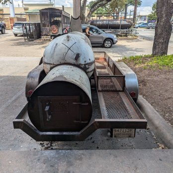 Interstellar BBQ - Smoker - Barbeque Near Me - Austin, Texas