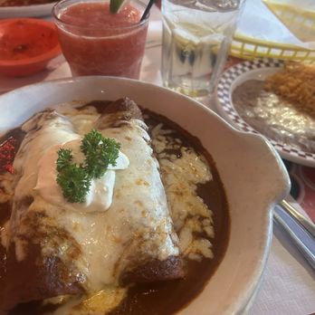 Red Iguana - Enchiladas suizas - Mexican Near Me - Salt Lake City, Utah