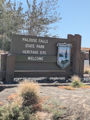 Palouse Falls State Park by null
