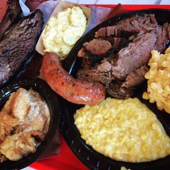 Killen's Barbecue - Beef rib, 3 meat plate, jalapeño sausage, pulled pork, and brisket - Barbeque Near Me - Pearland, Texas Killen's Barbecue - Beef rib, 3 meat plate, jalapeño sausage, pulled pork, and brisket - Barbeque Near Me - Pearland, Texas