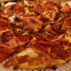 Benny's Pizza - Old world pepperoni, regular pepperoni, ham, bacon and extra sauce. Delicious!!!