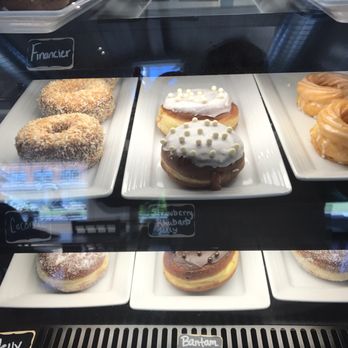 Arethusa A Mano - Bakery case - Bakeries Near Me - Bantam, Connecticut Arethusa A Mano - Bakery case - Bakeries Near Me - Bantam, Connecticut