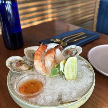 Mineral - oyster+pear; shrimp+mango - Noodles Near Me - Toronto, Ontario Mineral - oyster+pear; shrimp+mango - Noodles Near Me - Toronto, Ontario