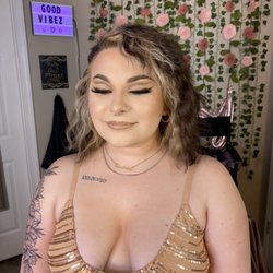 Brittany Hill Makeup Artist - Full glam, makeup, birthday makeup