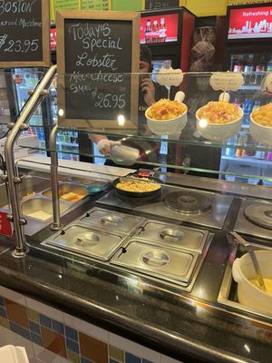 Mmmac N' Cheese by null