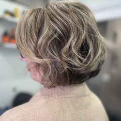Mackenzie Danson Pro Hair - Simple and sassy! highlights and a root touch up.