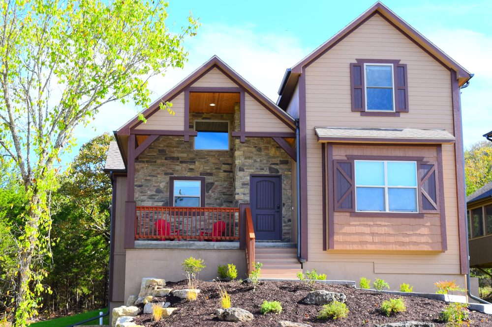 RIGHT CHOICE REALTORS Updated September 2024 19 Photos 212 W