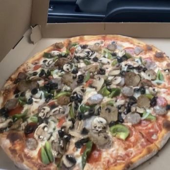 Cancelliere Pizzeria - 18" everything pizza - Pizza Near Me - Kerhonkson, New York