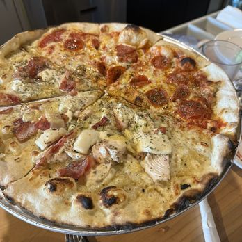 Versalia Pizza Kendall Yards - Pizza Near Me - Spokane, Washington