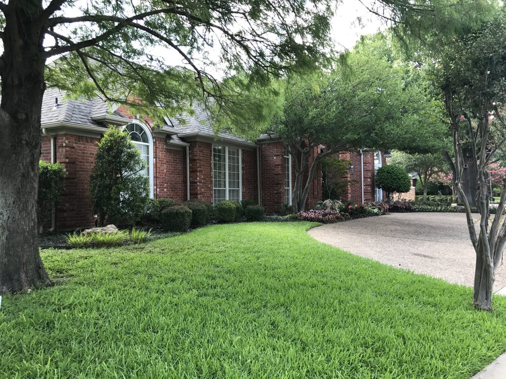 Slide of RLamar Roofing and Subcontracting