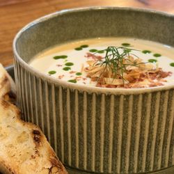Cauliflower soup pure