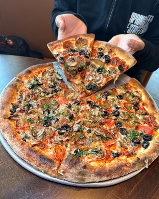 Amici's East Coast Pizzeria by null