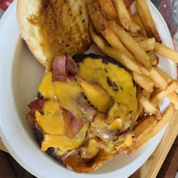 Liberty Ale House - Cheeseburger - Sports Bars Near Me - Reading, Pennsylvania