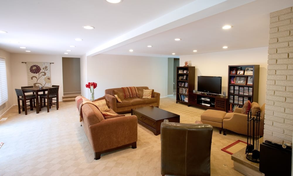 HODOUS CONSTRUCTION Updated August 2024 17 Photos 2650 Shaker Rd, Cleveland Heights, Ohio